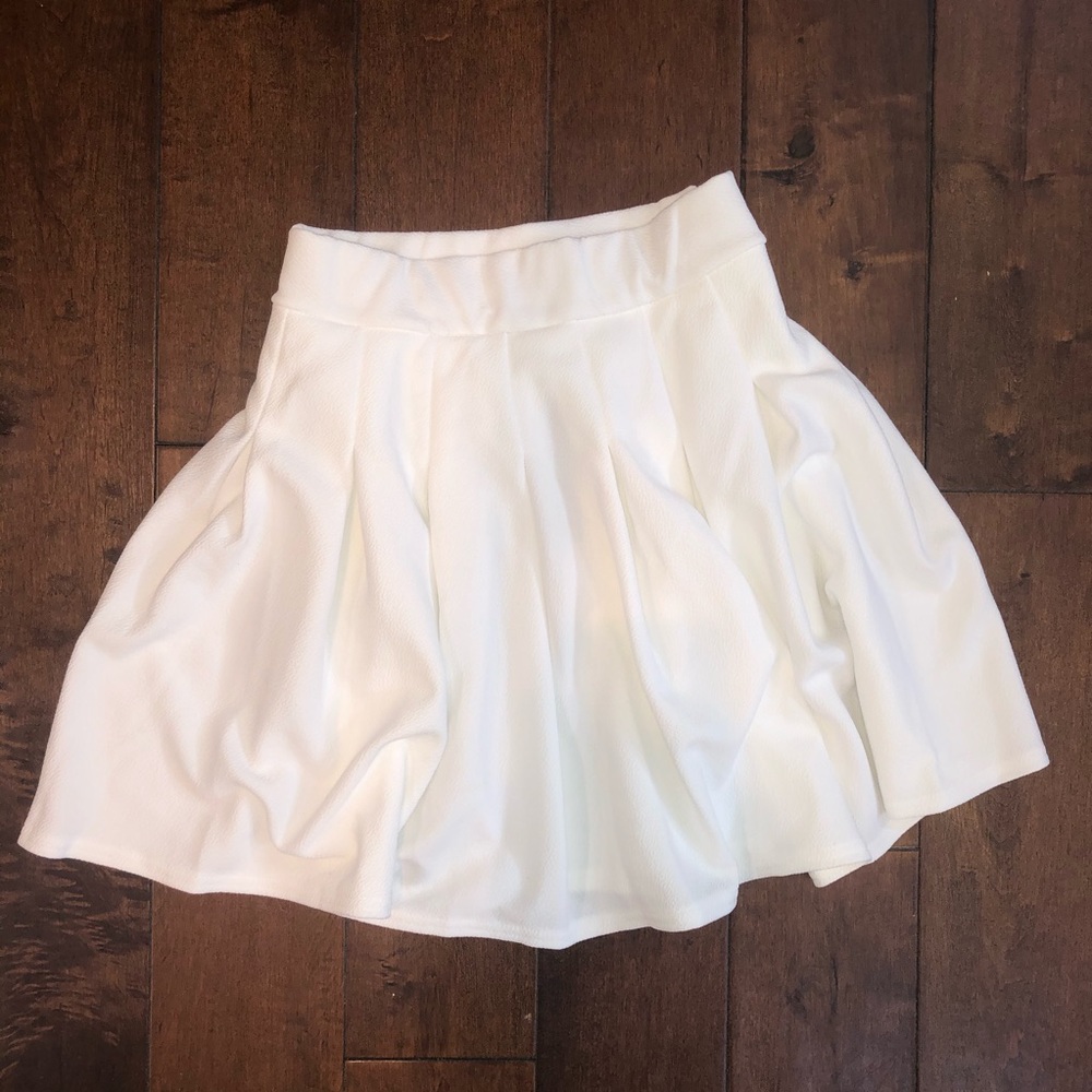 Pretty Little Thing White Skirt